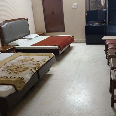 Tourist Guest House Амритсар Экстерьер фото