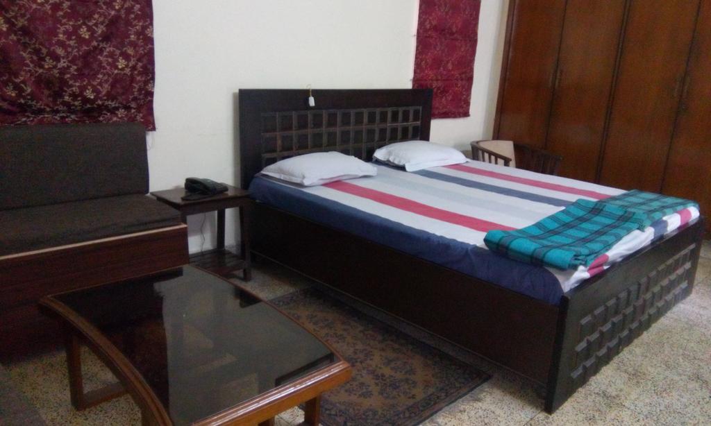 Tourist Guest House Амритсар Экстерьер фото