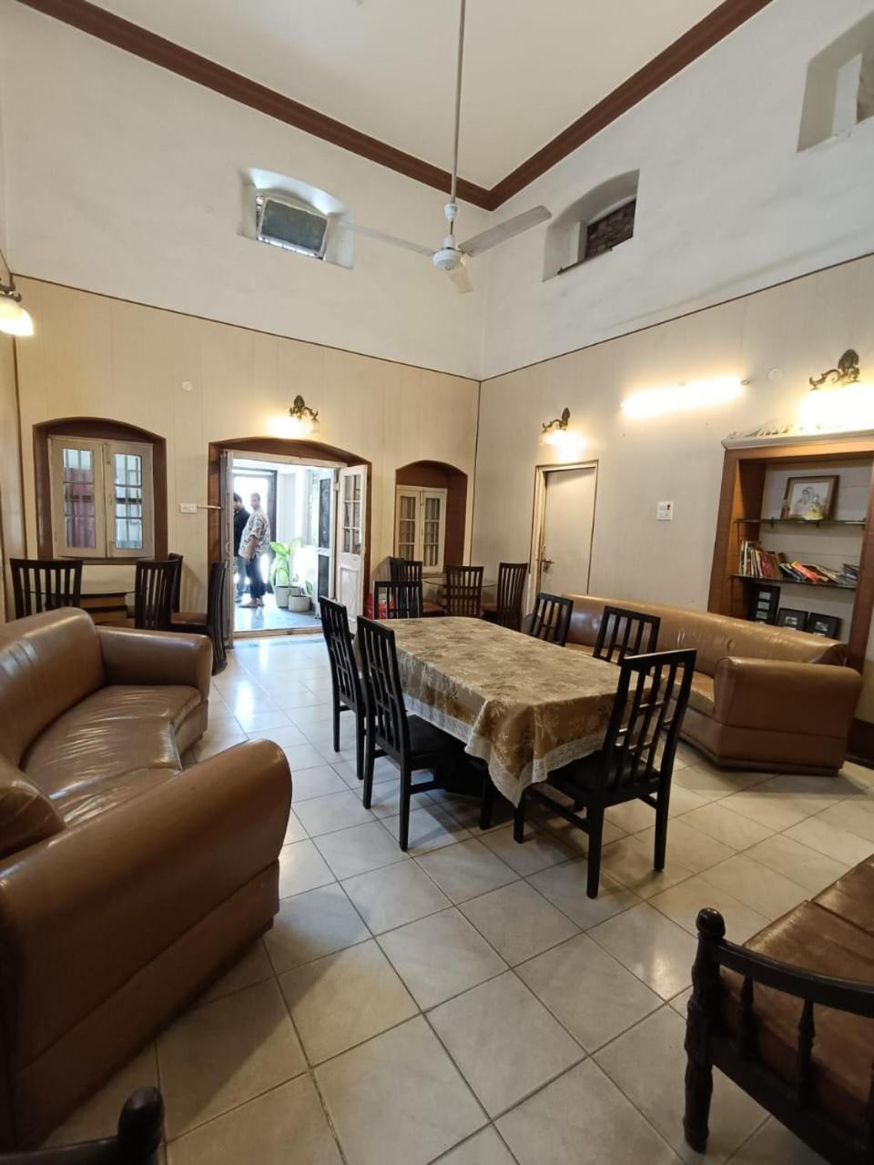Tourist Guest House Амритсар Экстерьер фото