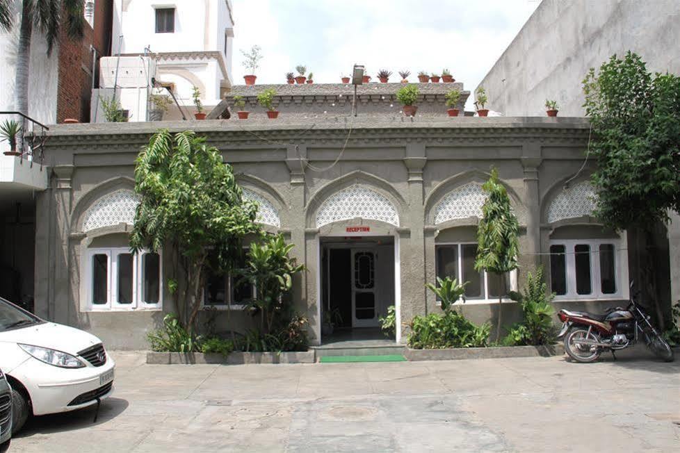 Tourist Guest House Амритсар Экстерьер фото