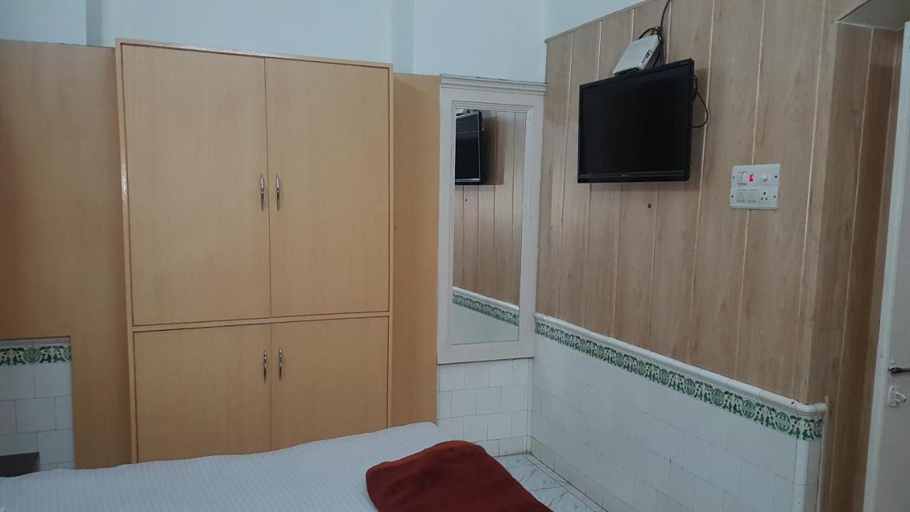 Tourist Guest House Амритсар Экстерьер фото